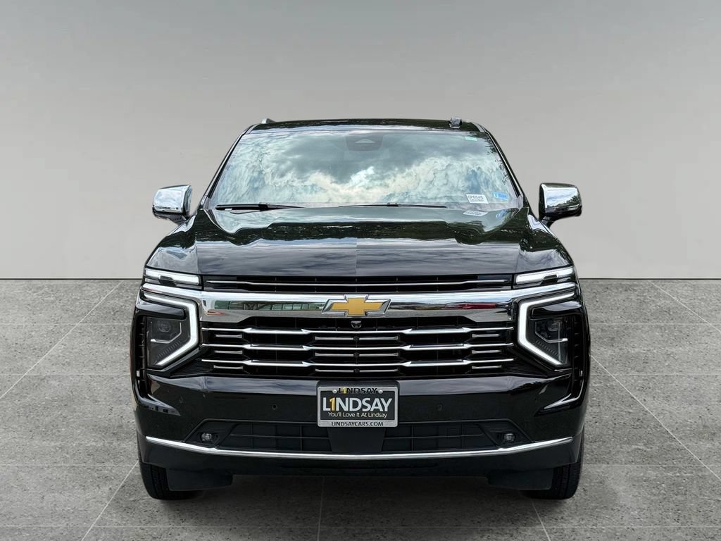 Used 2026 Chevrolet Suburban Premier AWD/4WD image 8