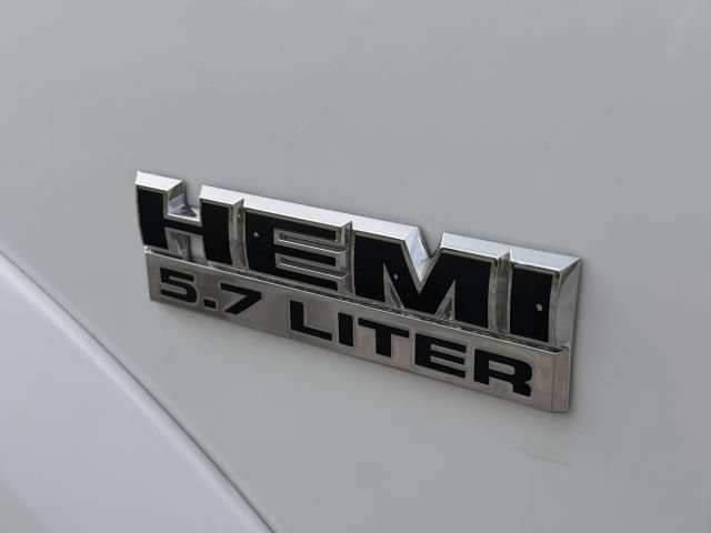 Used 2011 RAM 1500 Laramie AWD/4WD image 6