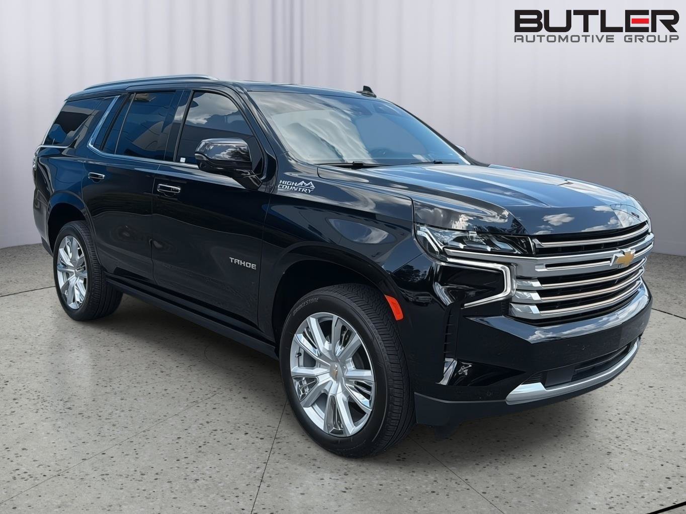 Used 2024 Chevrolet Tahoe High Country AWD/4WD image 8