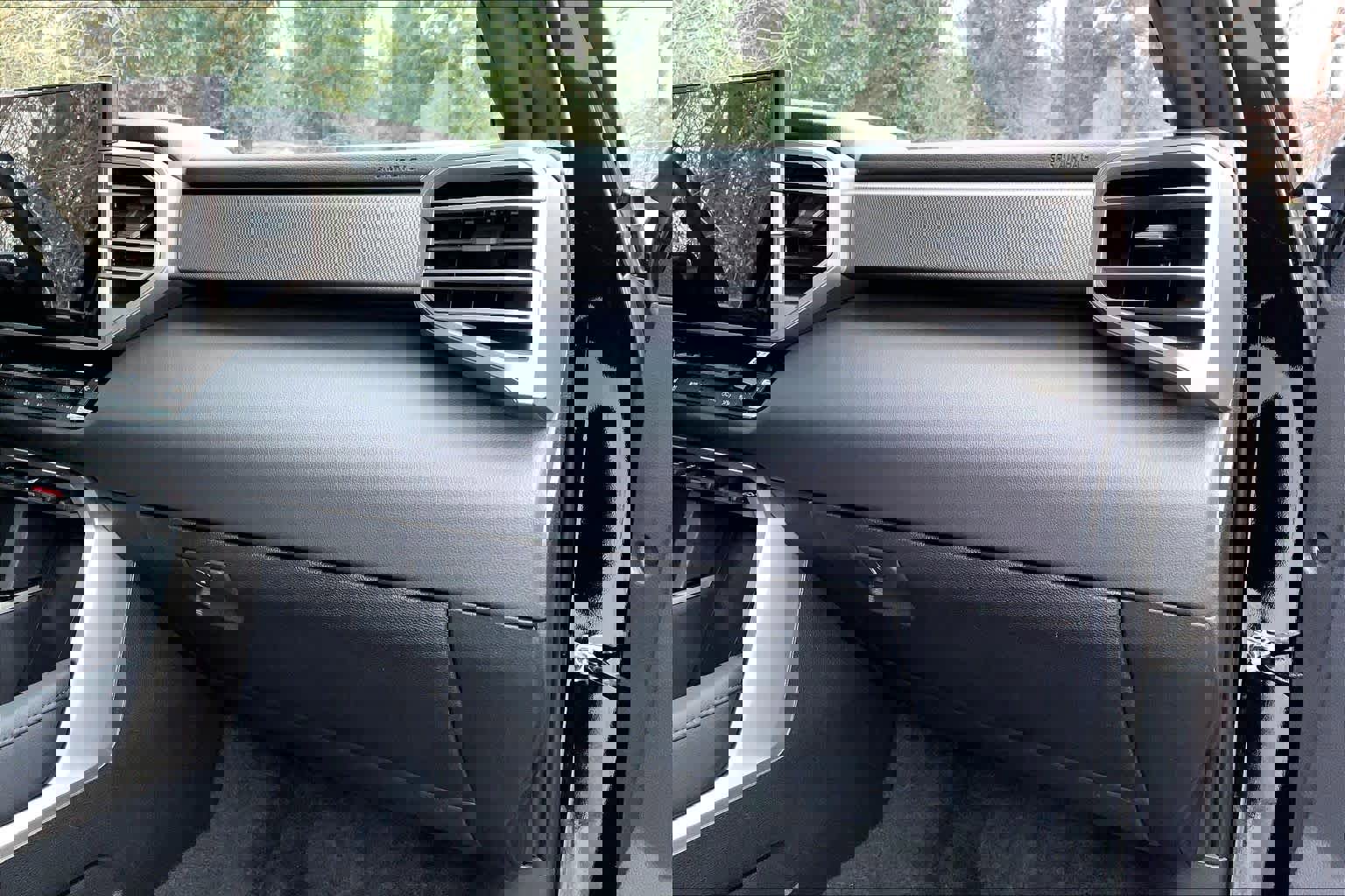 Used 2025 Toyota Tundra Limited image 18