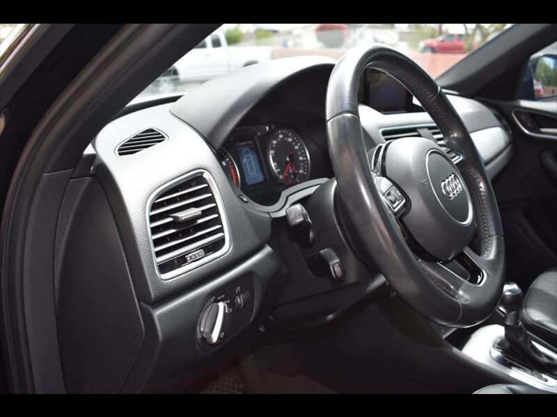 Used 2018 Audi Q3 2.0T Premium FWD image 15