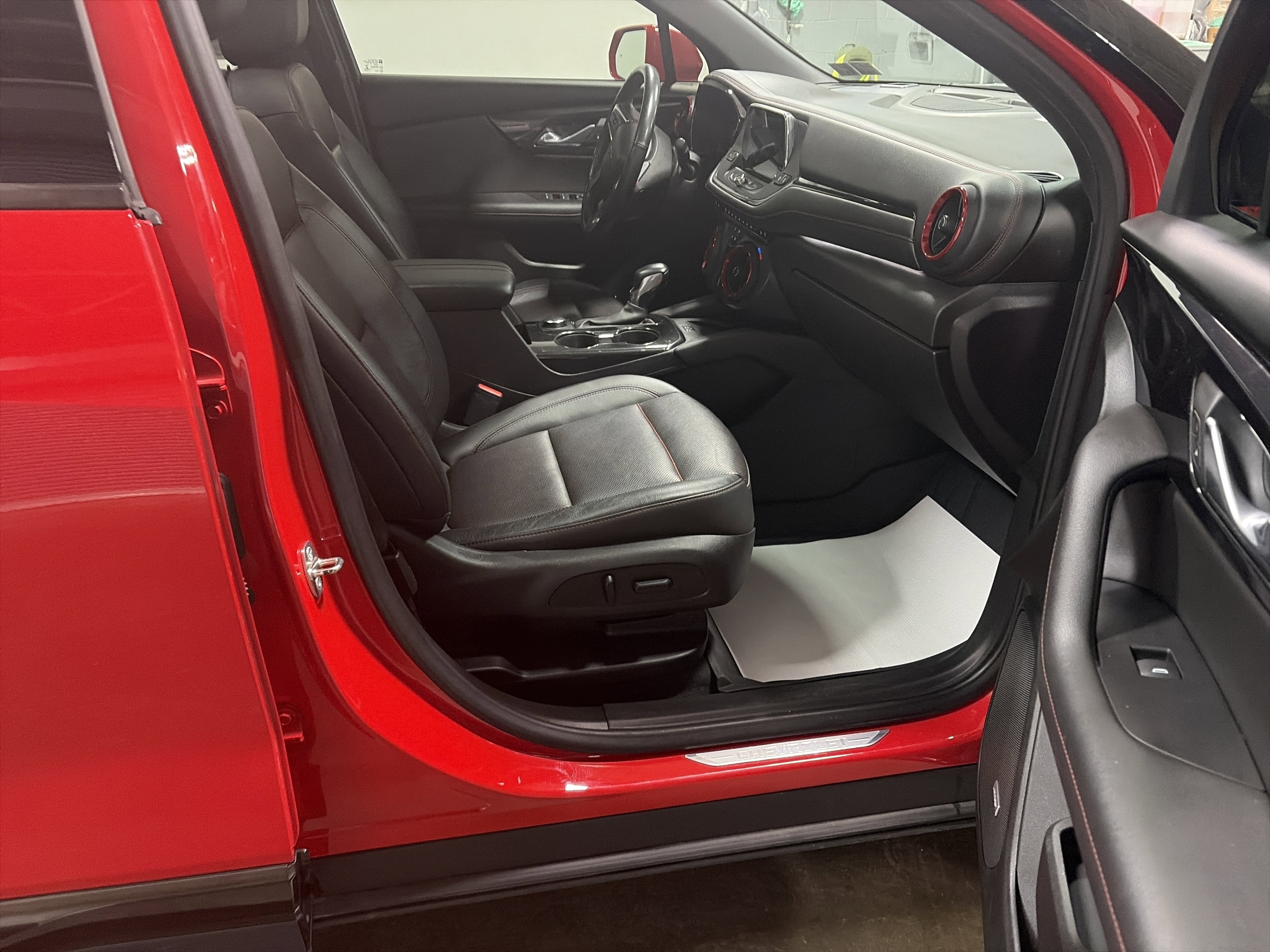 Used 2020 Chevrolet Blazer RS image 35