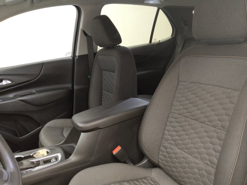 Used 2019 Chevrolet Equinox LT image 17