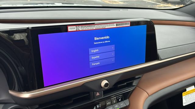 New 2025 Toyota Crown Signia Limited w/ Advanced Technology Package image 20