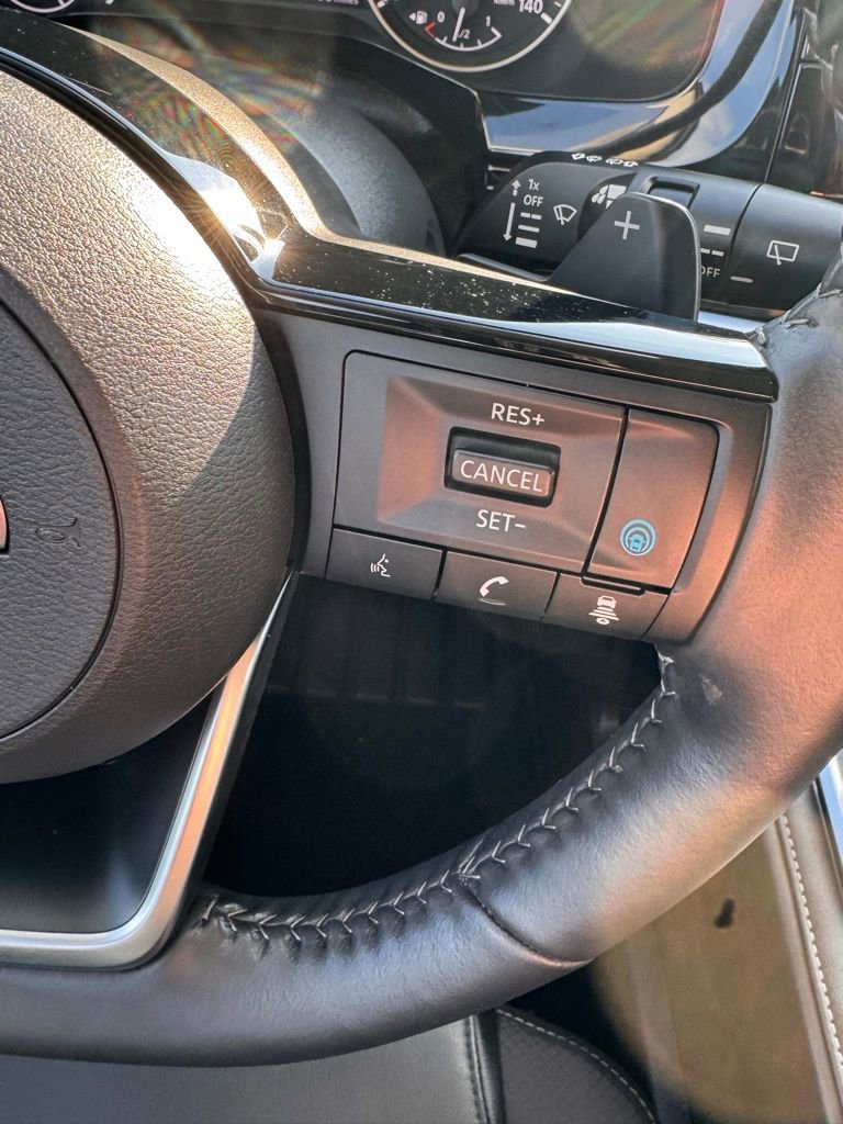 Used 2025 Nissan Pathfinder SL image 30