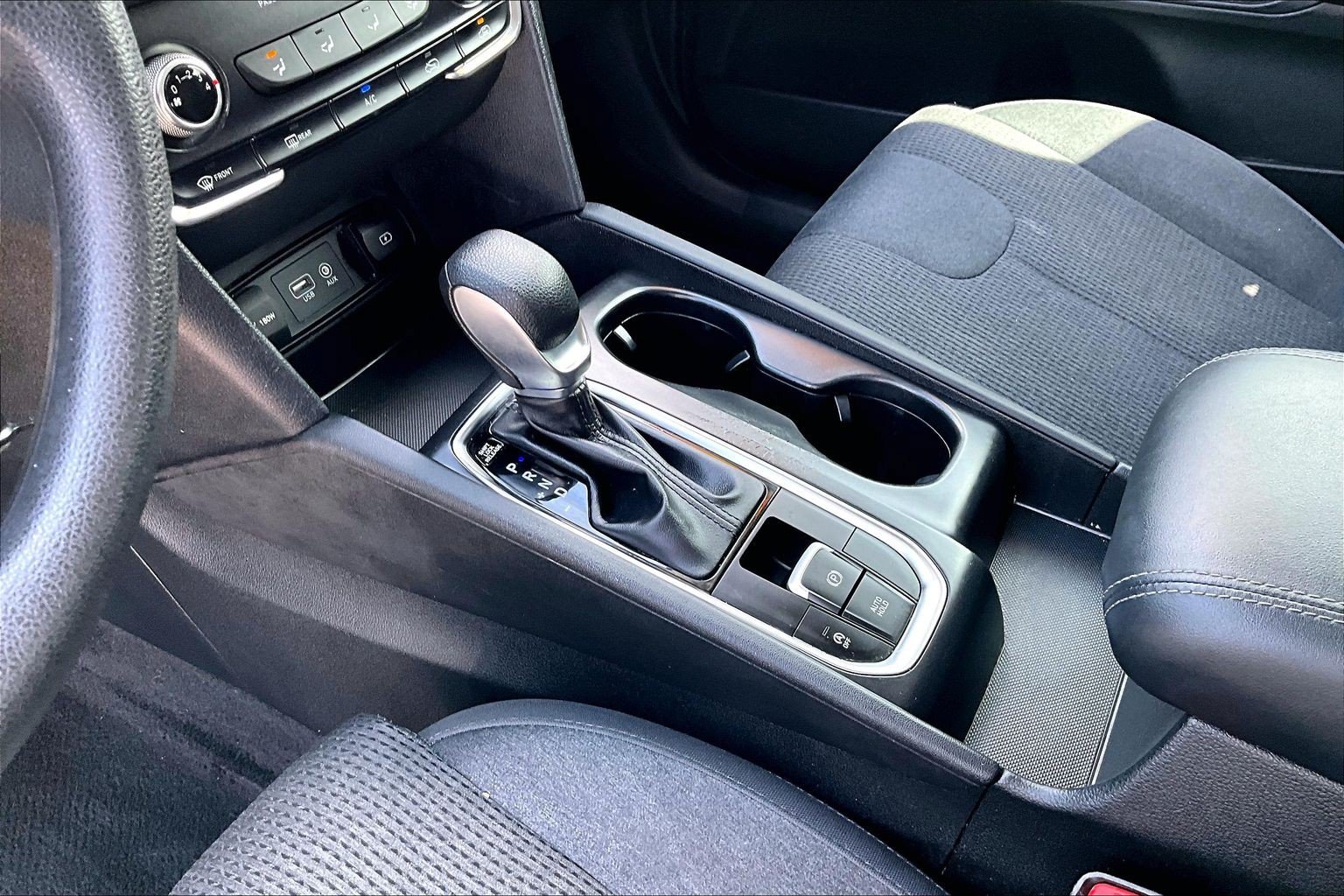 Used 2019 Hyundai Santa Fe SE FWD image 13