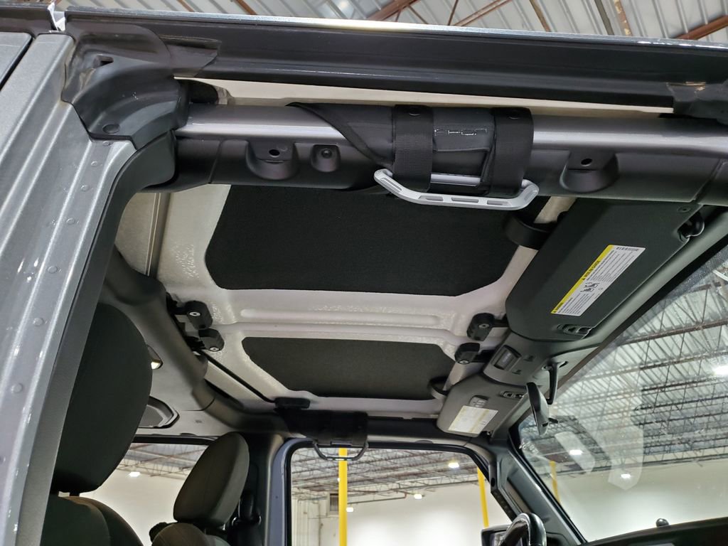Used 2019 Jeep Wrangler Unlimited Rubicon AWD/4WD image 16