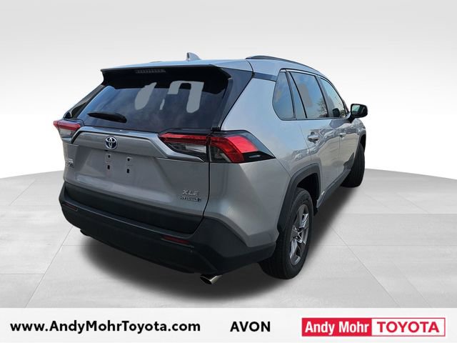 Used 2022 Toyota RAV4 XLE w/ Convenience Package image 7