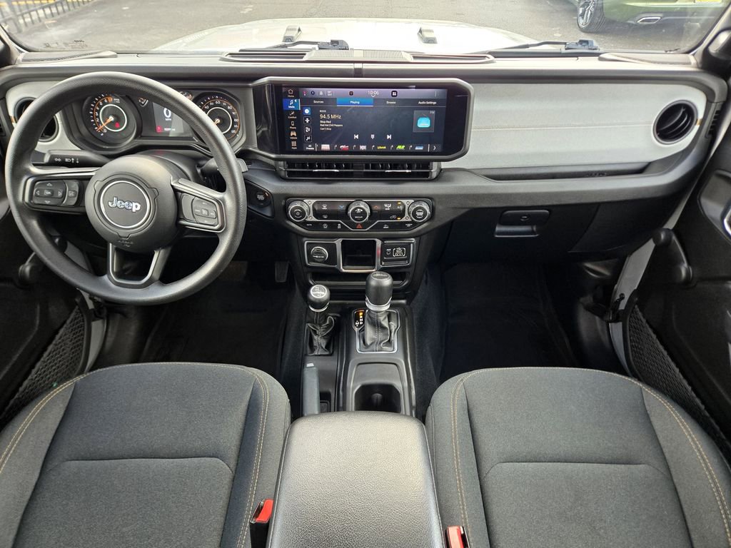 Used 2024 Jeep Gladiator Sport image 14