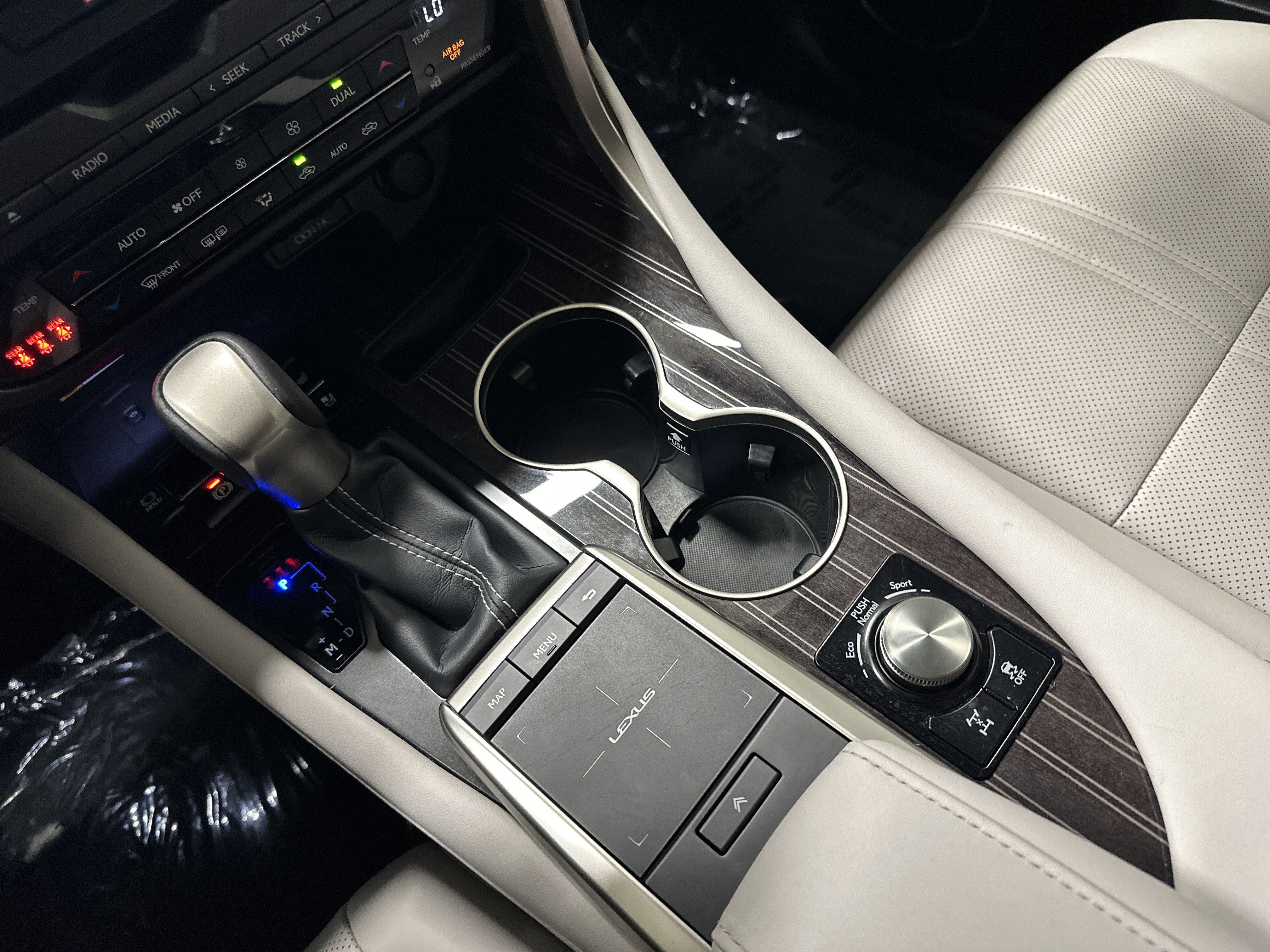 Certified 2022 Lexus RX 350 AWD w/ Luxury Package image 26