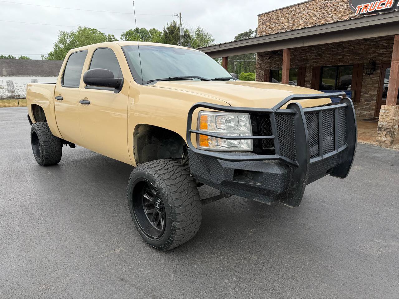 Used 2009 Chevrolet Silverado 1500 LT w/ Power Pack Plus AWD/4WD image 6