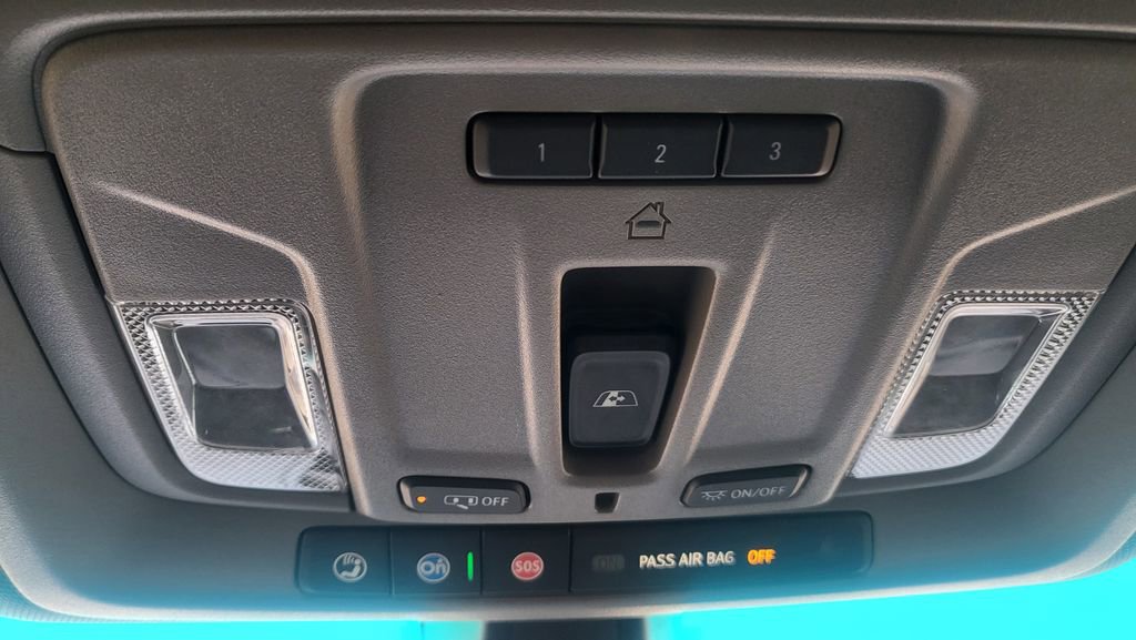 Used 2021 GMC Sierra 1500 SLT image 30