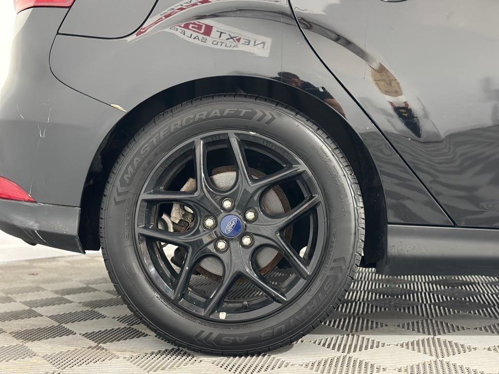 Used 2016 Ford Focus SE w/ Equipment Group 201A image 36
