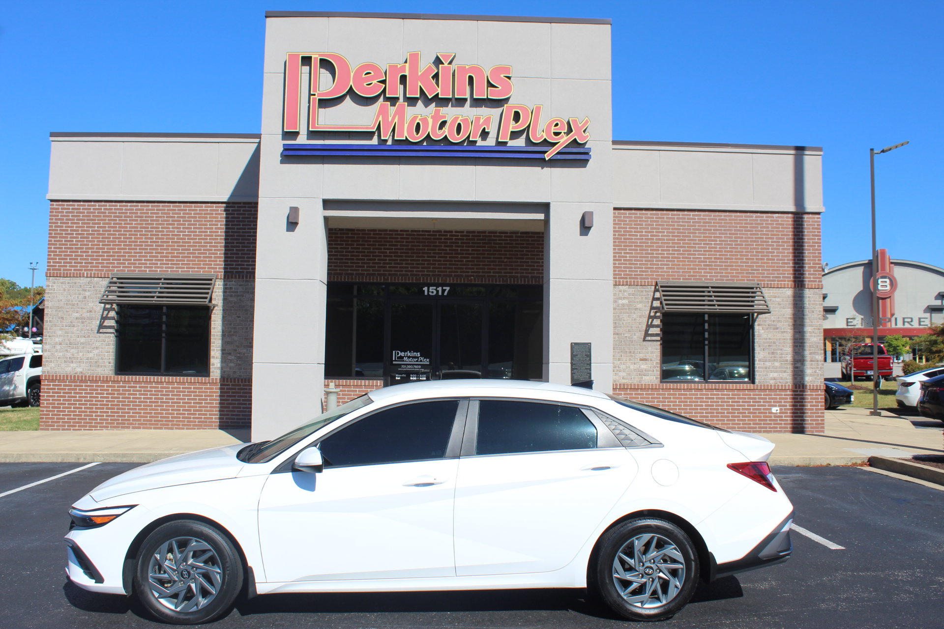 Used 2024 Hyundai Elantra SEL FWD image 9