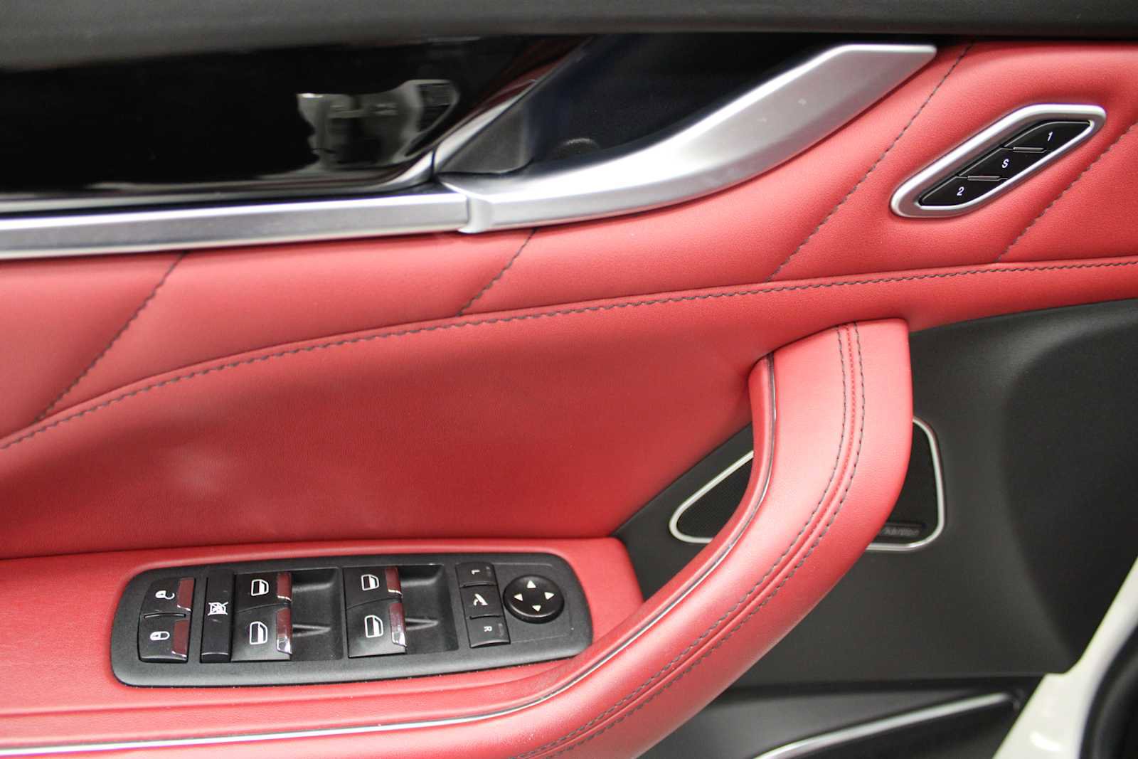 Used 2022 Maserati Levante GT image 15