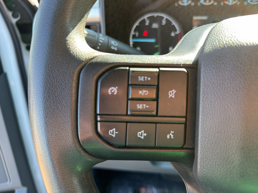 Used 2025 Ford F250 XLT AWD/4WD image 17
