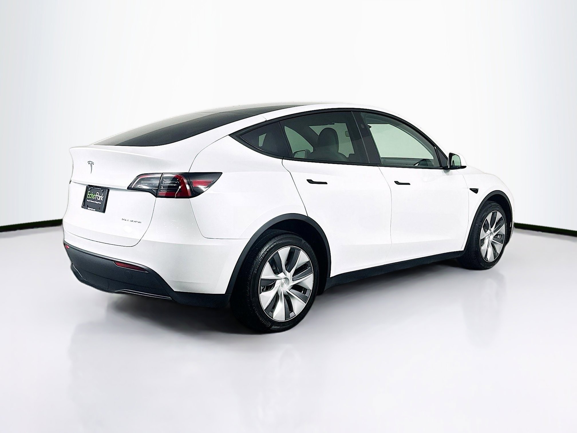 Used 2024 Tesla Model Y Long Range image 9