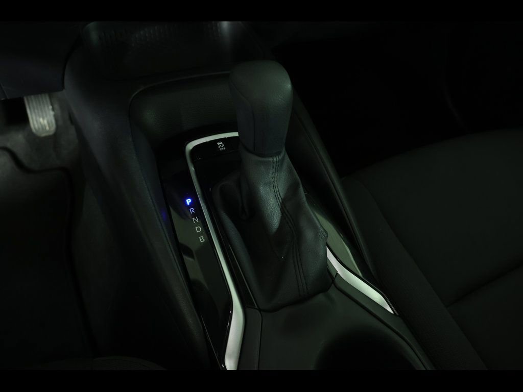 Used 2025 Toyota Corolla LE FWD image 25