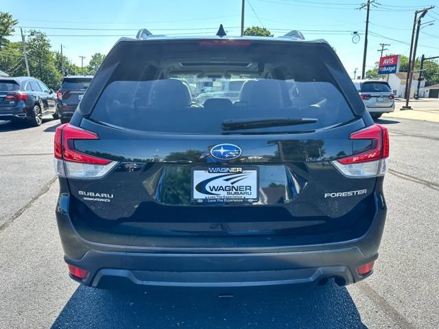 Used 2019 Subaru Forester Premium w/ All-Weather Package AWD/4WD image 7
