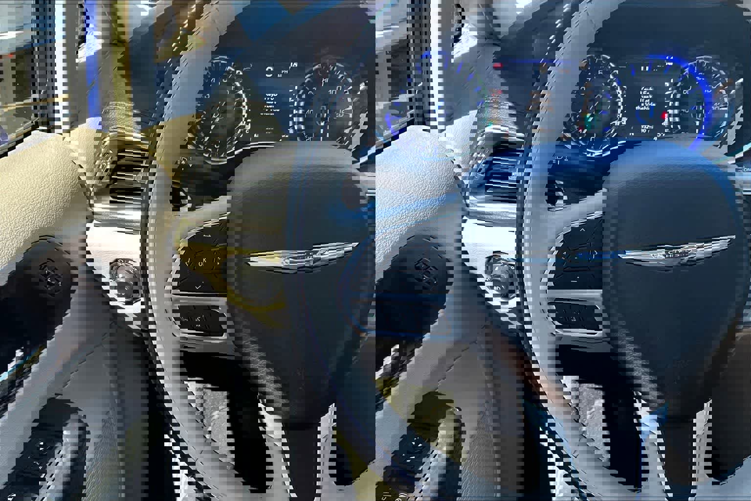 Used 2020 Chrysler Pacifica Limited image 25