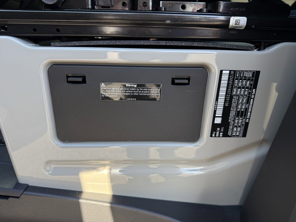 New 2025 Mercedes-Benz Sprinter 2500 image 17