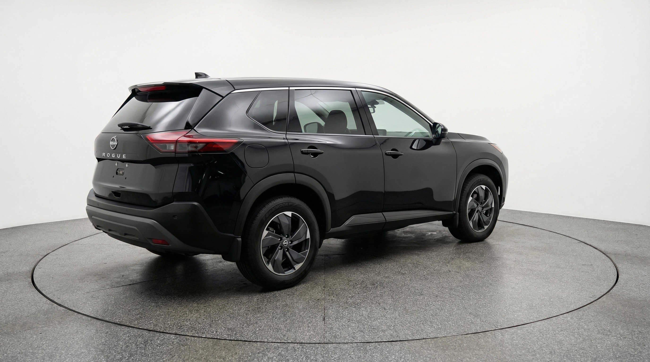 Used 2025 Nissan Rogue SV AWD/4WD image 9