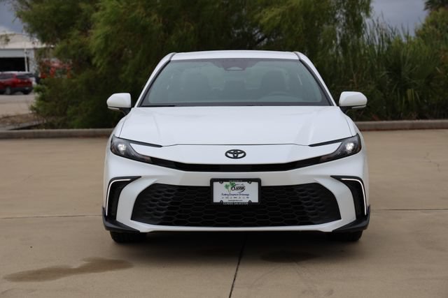New 2026 Toyota Camry SE FWD image 2