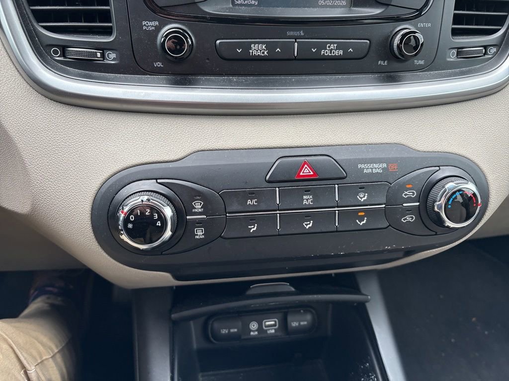 Used 2017 Kia Sorento AWD image 19