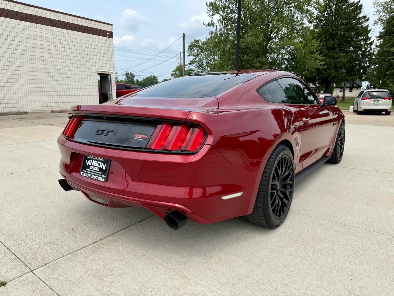 Used 2017 Ford Mustang GT w/ GT Performance Package RWD image 7