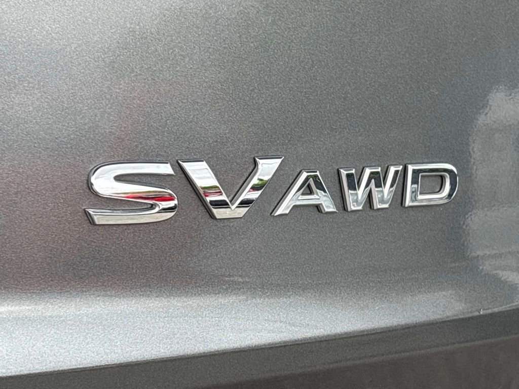 Used 2023 Nissan Rogue SV image 7