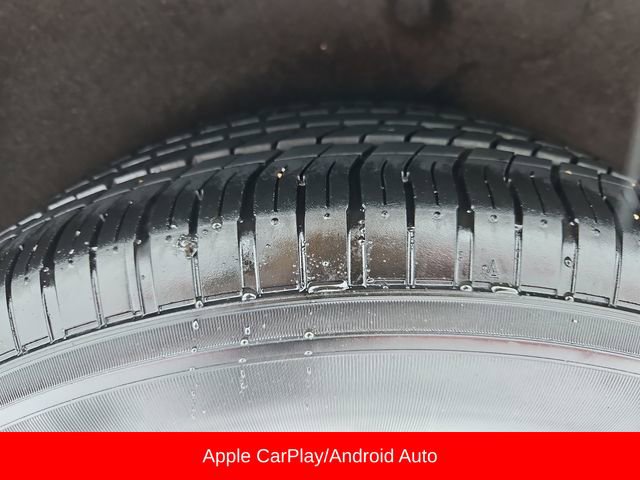 Used 2025 Chrysler Pacifica Select image 16