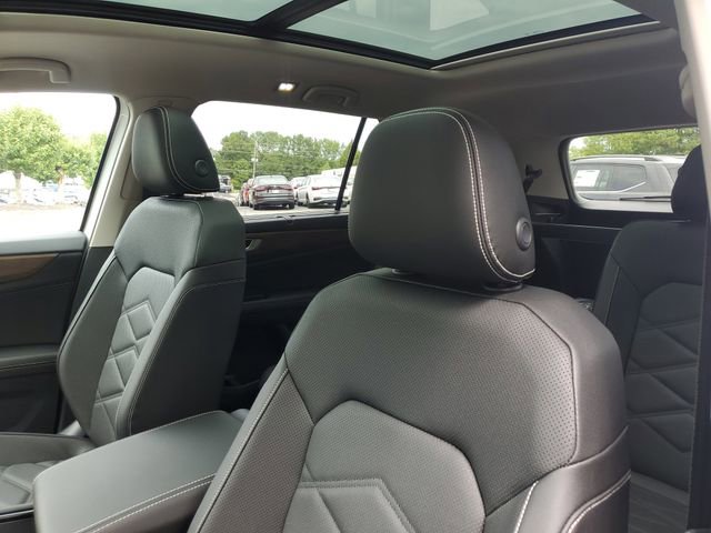 New 2026 Volkswagen Atlas SE image 16