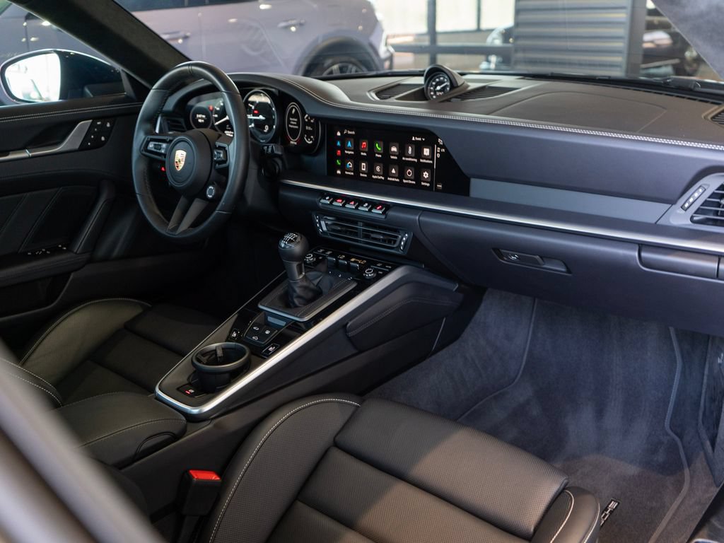 Used 2024 Porsche 911 Carrera S RWD image 11