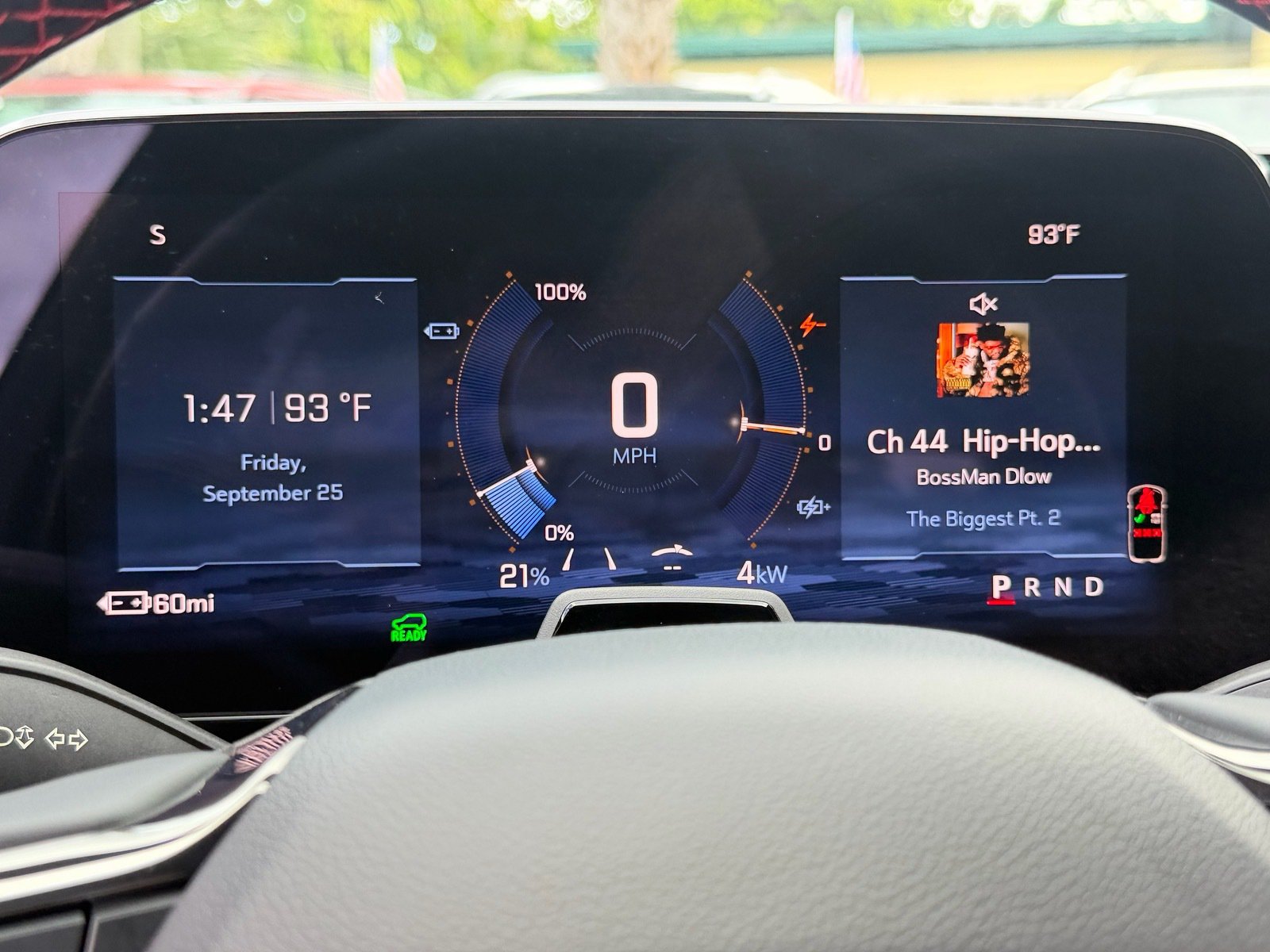 Used 2024 Chevrolet Equinox EV RS FWD image 23
