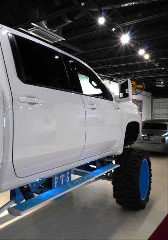 Used 2021 Chevrolet Silverado 2500 High Country AWD/4WD image 9