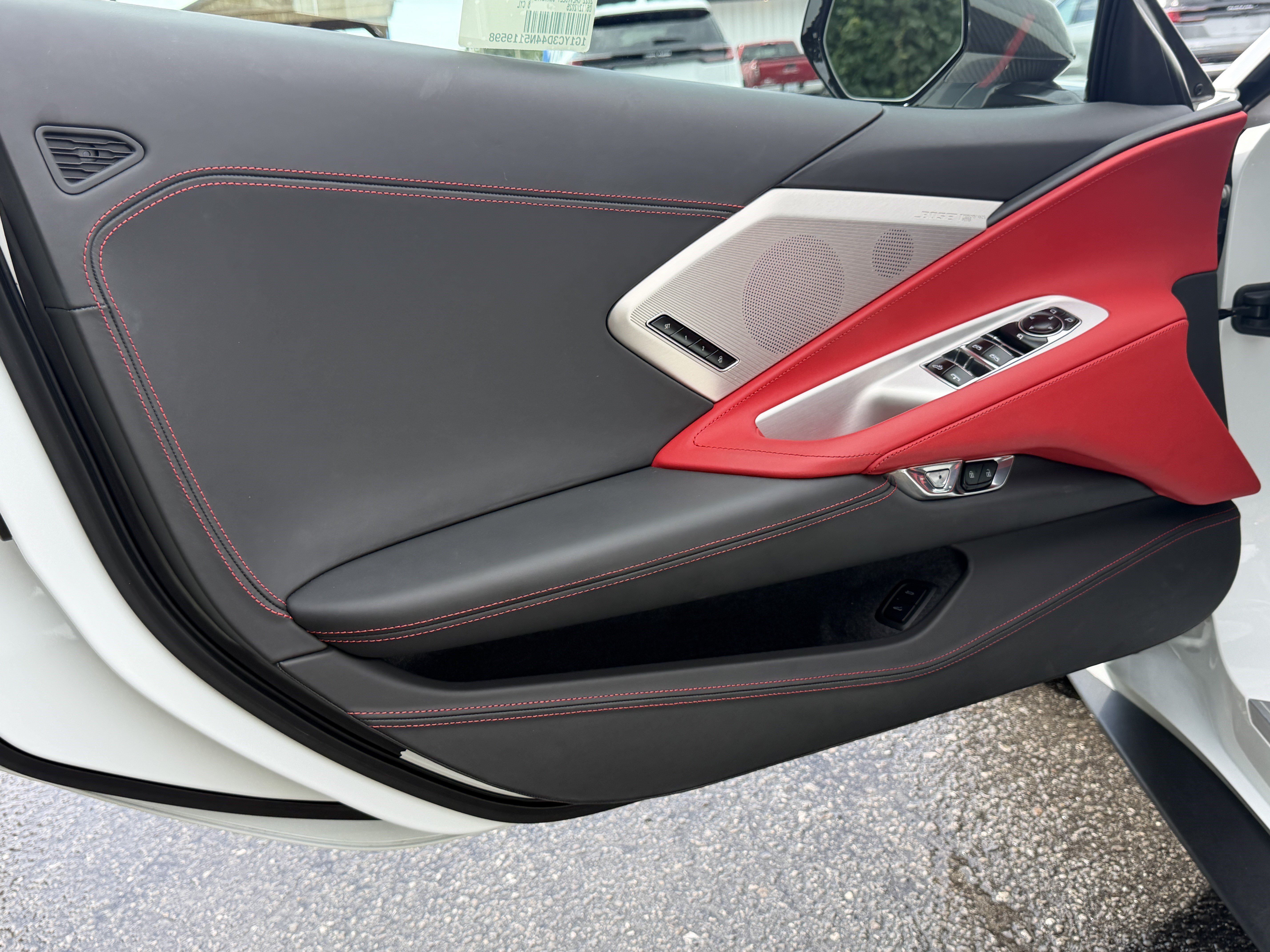Used 2022 Chevrolet Corvette Stingray Premium Conv w/ Z51 Performance Package RWD image 12