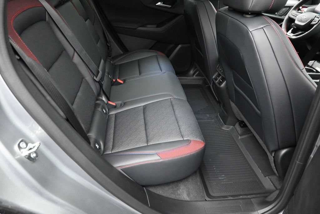 New 2026 Chevrolet Equinox RS w/ Convenience Package III AWD/4WD image 10