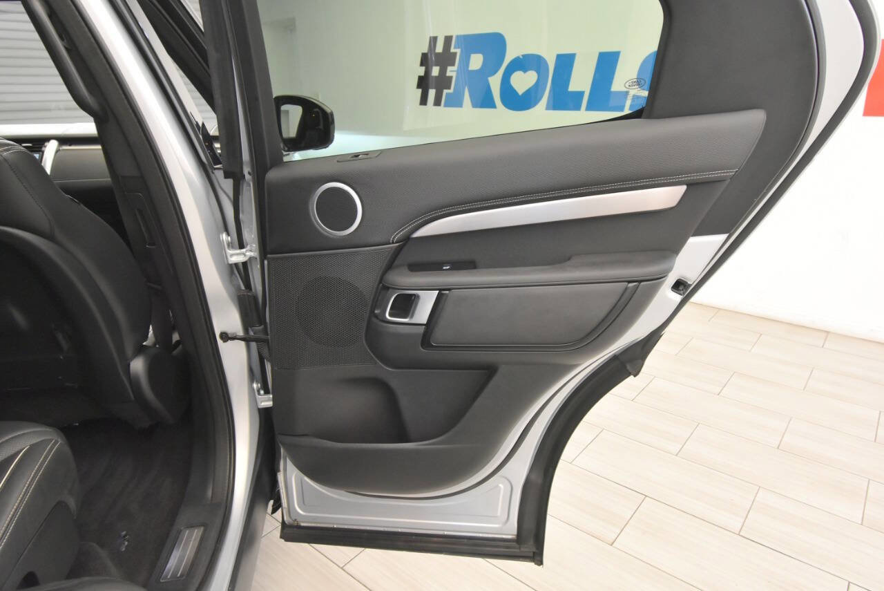 Used 2022 Land Rover Discovery HSE R-Dynamic image 23