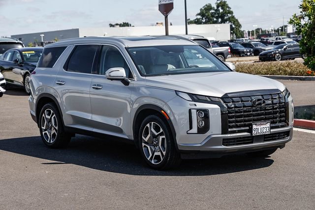 Used 2023 Hyundai Palisade SEL FWD image 5