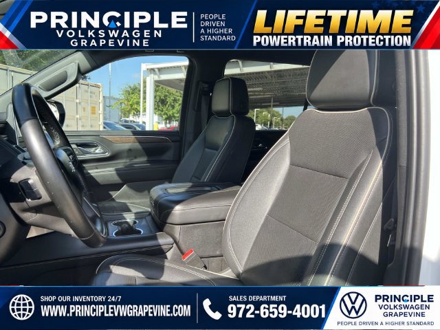 Used 2023 Chevrolet Suburban Premier AWD/4WD image 12