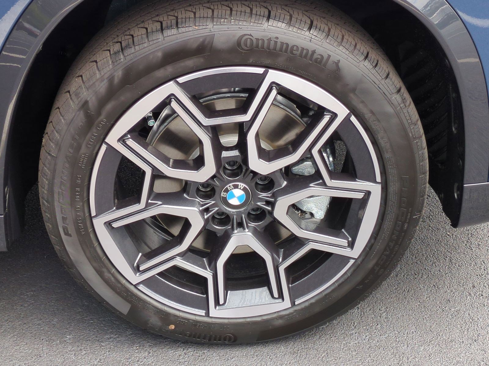 Certified 2026 BMW X1 xDrive28i w/ Convenience Package image 12