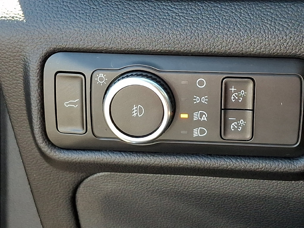 Used 2024 Ford Explorer Limited RWD image 24