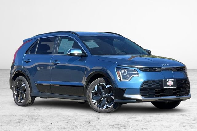 Used 2025 Kia Niro Wind FWD video 2