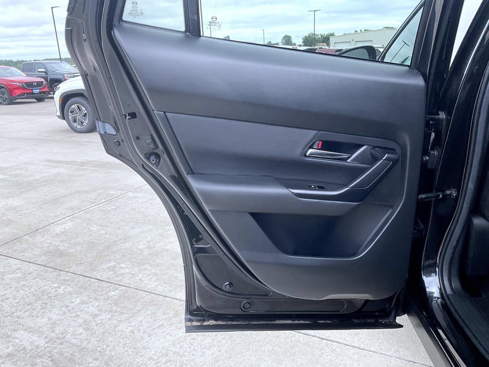 Used 2025 MAZDA CX-50 AWD 2.5 S w/ Premium Plus Pkg image 18