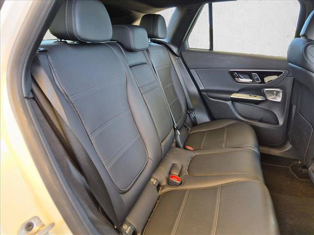 Used 2024 Mercedes-Benz GLC 300 4MATIC image 18
