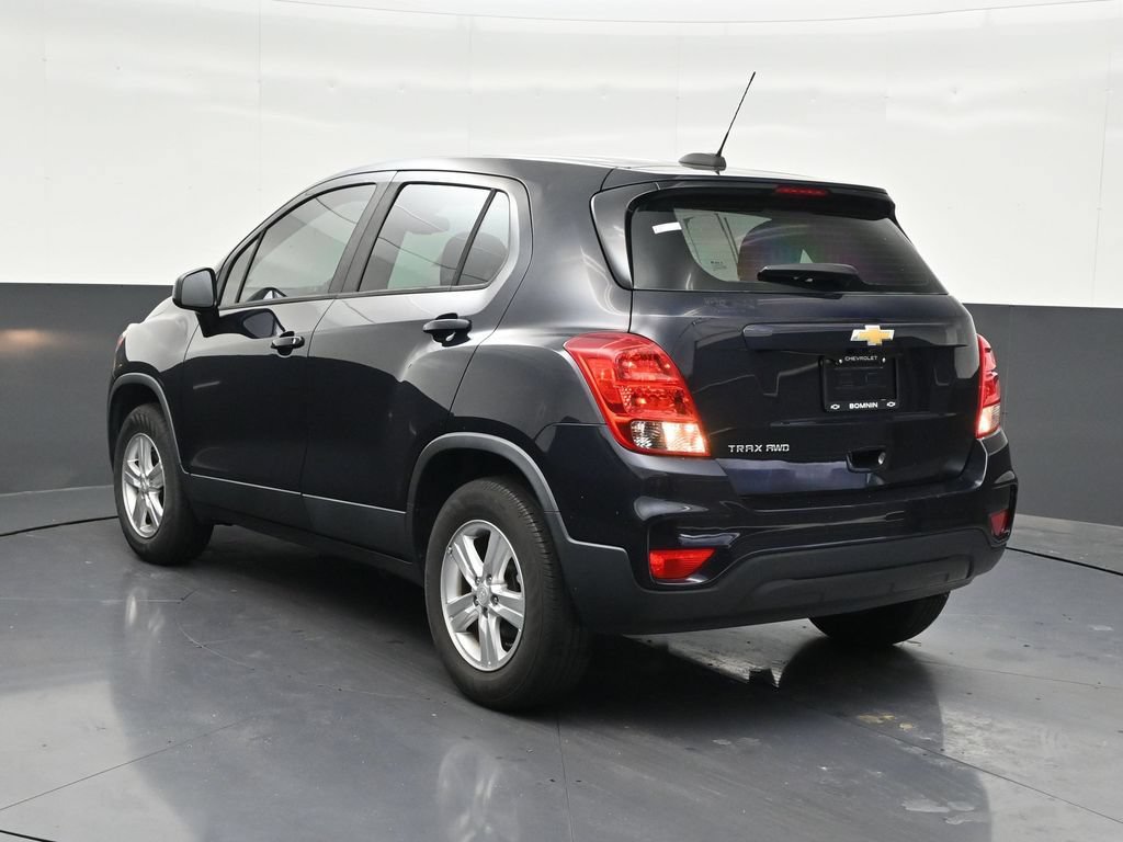 Used 2022 Chevrolet Trax LS AWD/4WD image 3