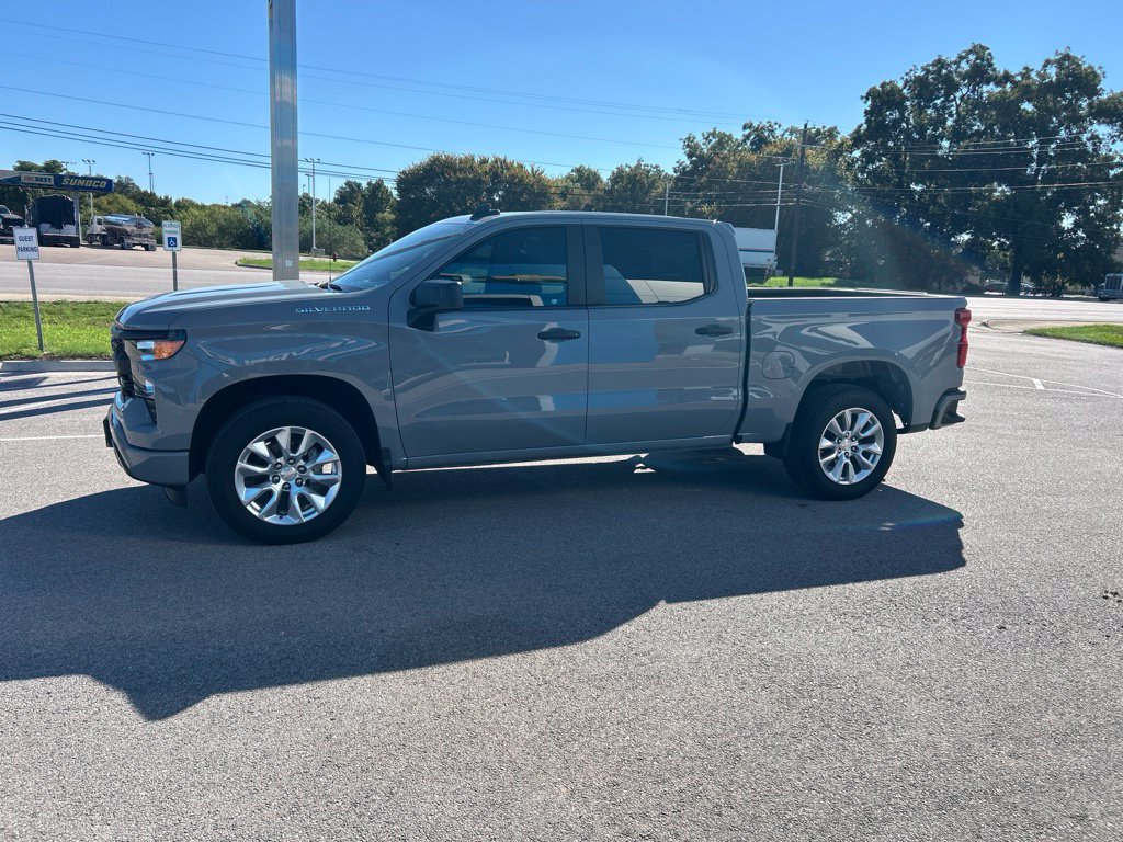 Used 2024 Chevrolet Silverado 1500 Custom RWD image 11