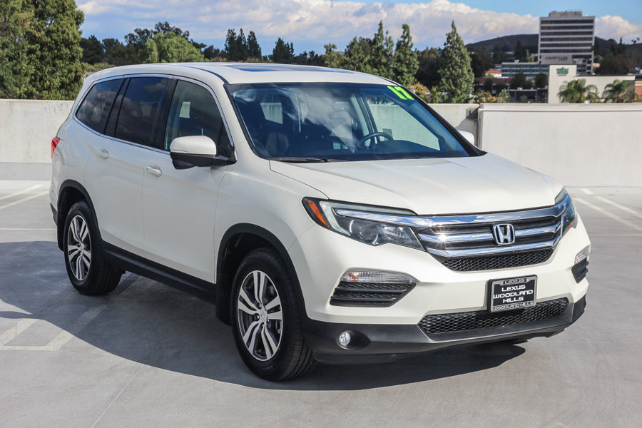 Used 2017 Honda Pilot EX-L image 3
