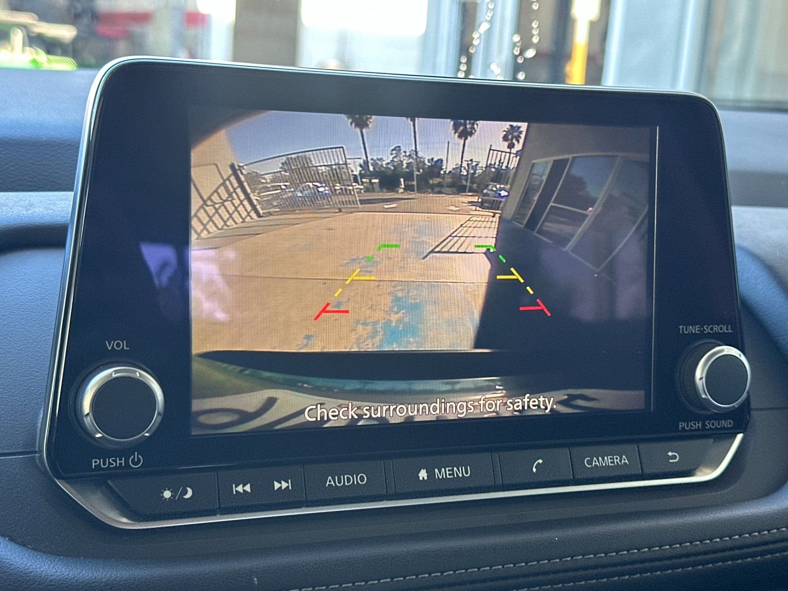 Used 2024 Nissan Rogue S image 18