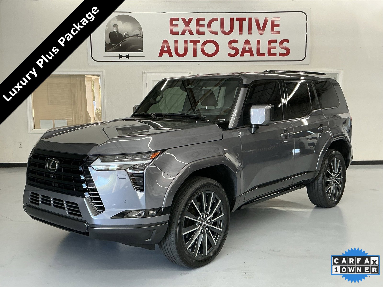Used 2024 Lexus GX 550 image 1